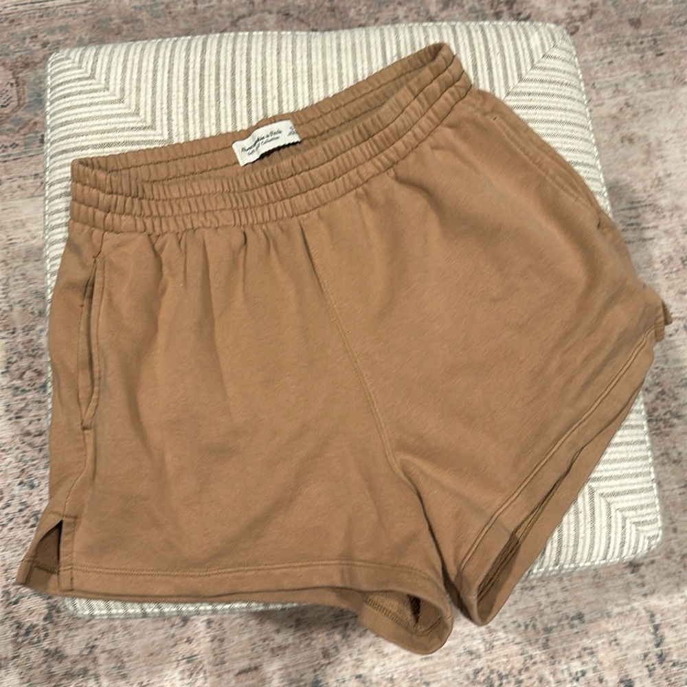 Abercrombie Sunday short. Camel brown color. Great condition.